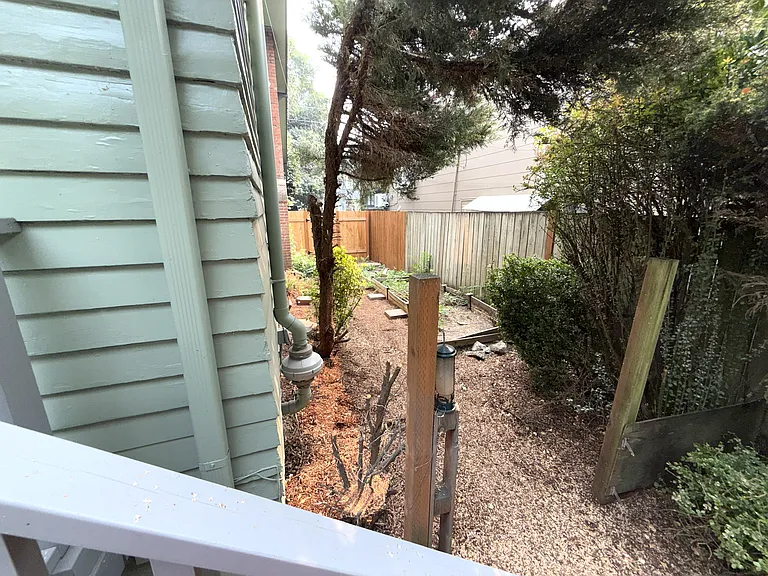 1515 NE Fremont St — Photo 11