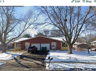 8165 Xerxes Ave N, Brooklyn Park, MN 55444