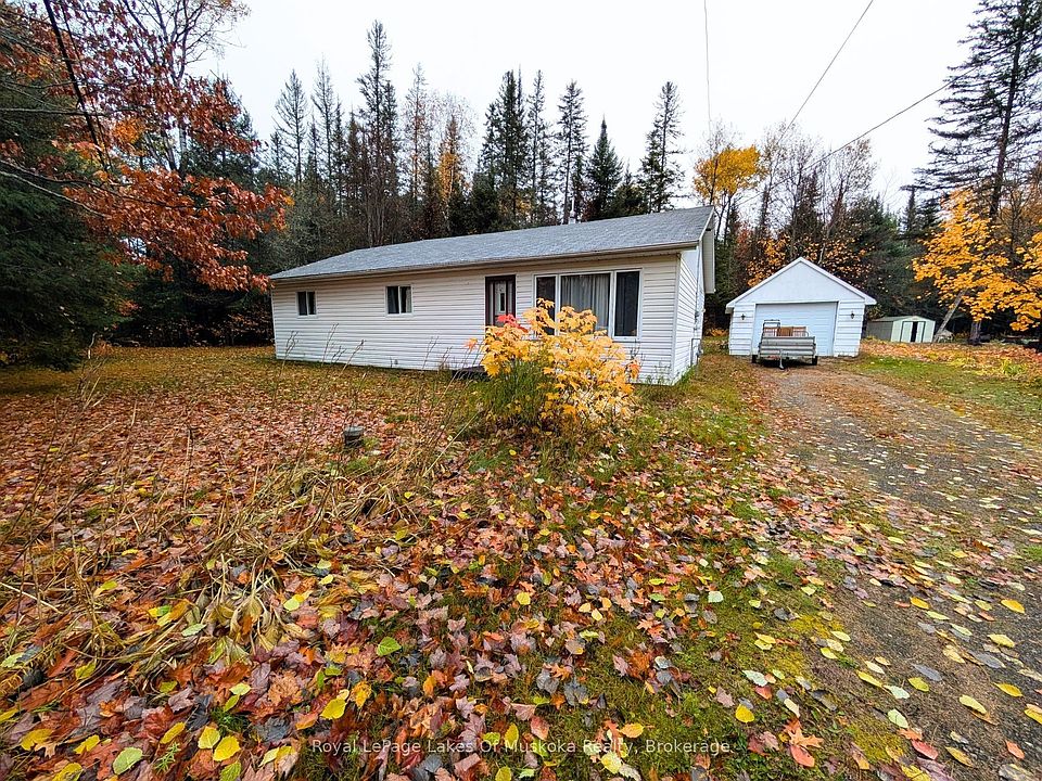 1st image of 64 Lakeshore Dr