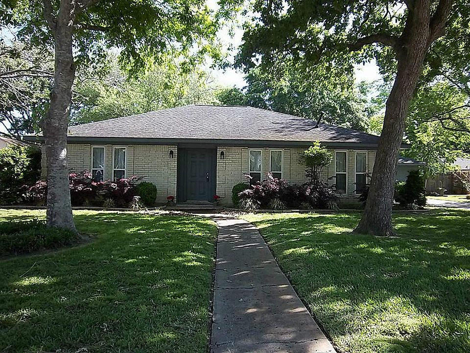 Front View of this great home with its most expansive yard