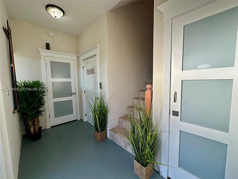 1516 Aqueduct Ln — Photo 6