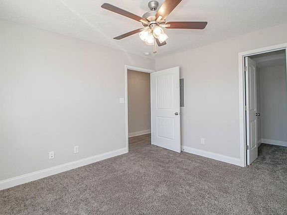 4th image of 1000-102 Henry Place Blvd