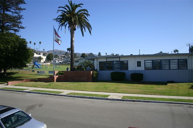 92 S Ann Street View of school from apartment 1_11262012