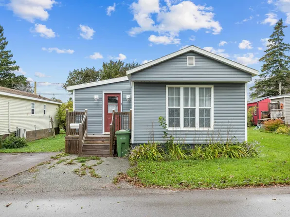 9 Linkletter Est, Summerside, PE C1N 4B2