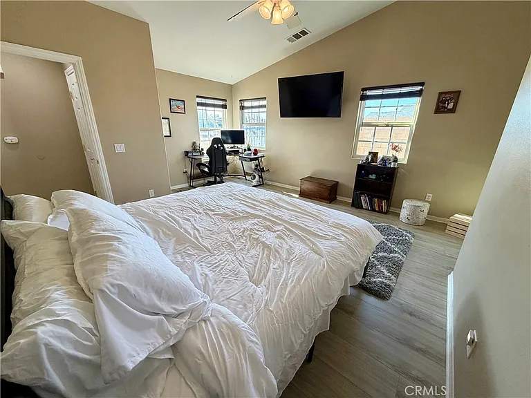 9725 Susan Ave — Photo 17