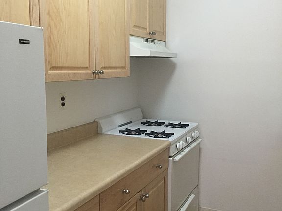 4th image of 1800 A C Powell Blvd APT 2C