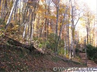1899 Dogwood Dr, Maggie Valley, NC 28751