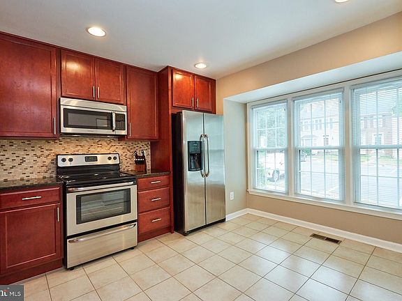 4th image of 14105 Betsy Ross Ln