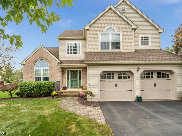 62 Byron Dr, Lopatcong Twp., NJ 08865