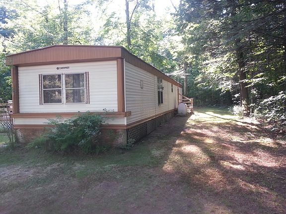 2nd image of 19 Oak Ave
