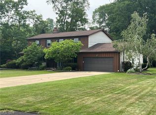10610 Ridgewater Dr, Painesville, OH 44077