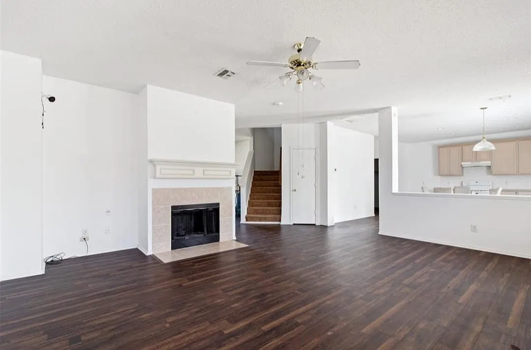 4 bed, 2851 sqft, $2,850 — Photo 4