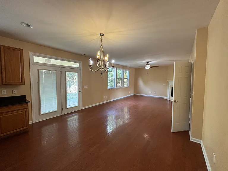 302 Lime Creek Ct — Photo 9