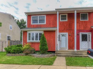 37 Gary Ct, Dayton, NJ 08810