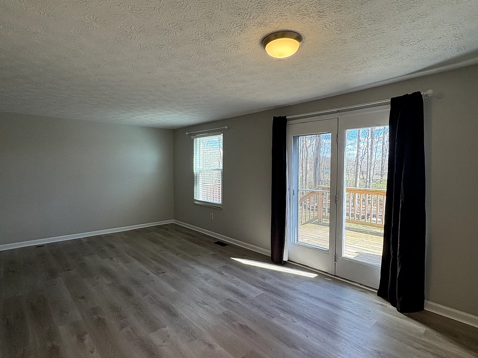 2 bed, 2.5 bath, 1408 sqft, $1,975 — Photo 4