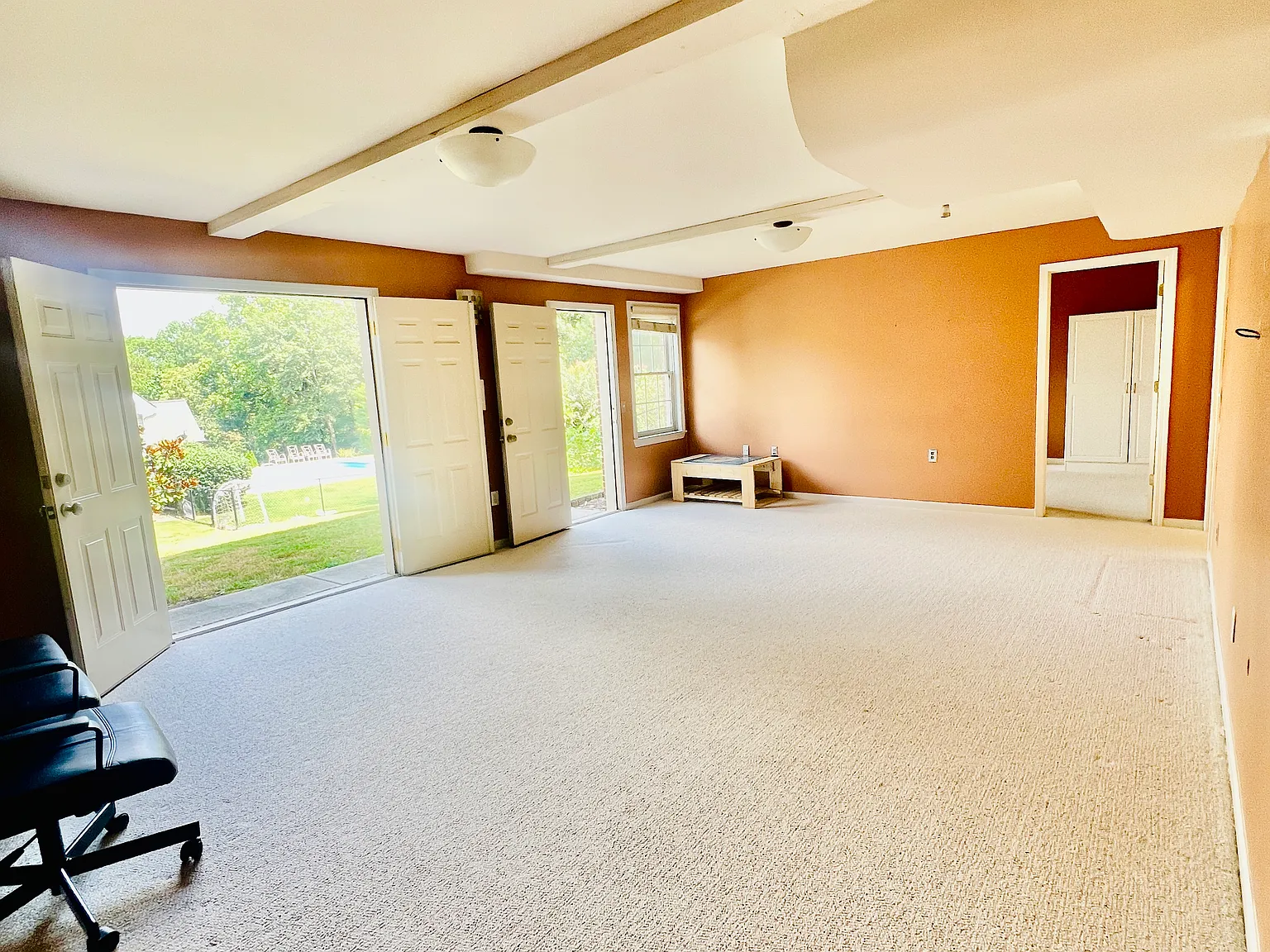 1 bed, 700 sqft, $1,200 — Photo 4