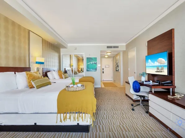 18001 Collins Ave, North Miami Beach, FL