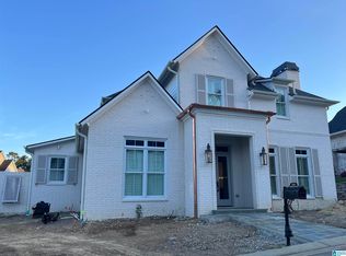 800 Southbend Ln, Birmingham, AL 35216