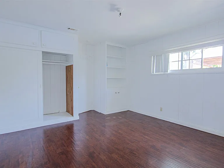 9381 Nichols Dr — Photo 25