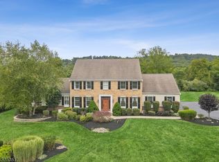 5 Creek Rd, Whitehouse Station, NJ 08889