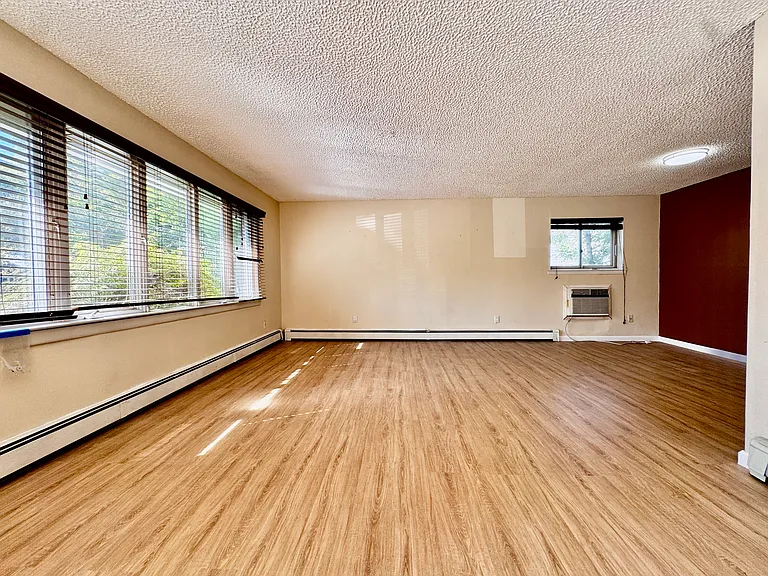 179 Eltingville Blvd #1 — Photo 8