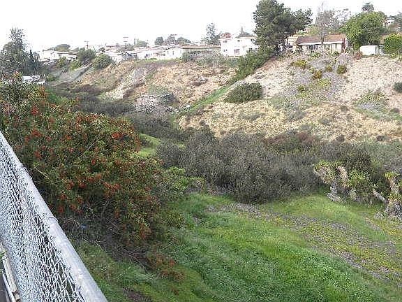 4th image of 2525 Calle Tres Lomas