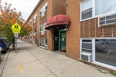 120 32nd Street, #2D