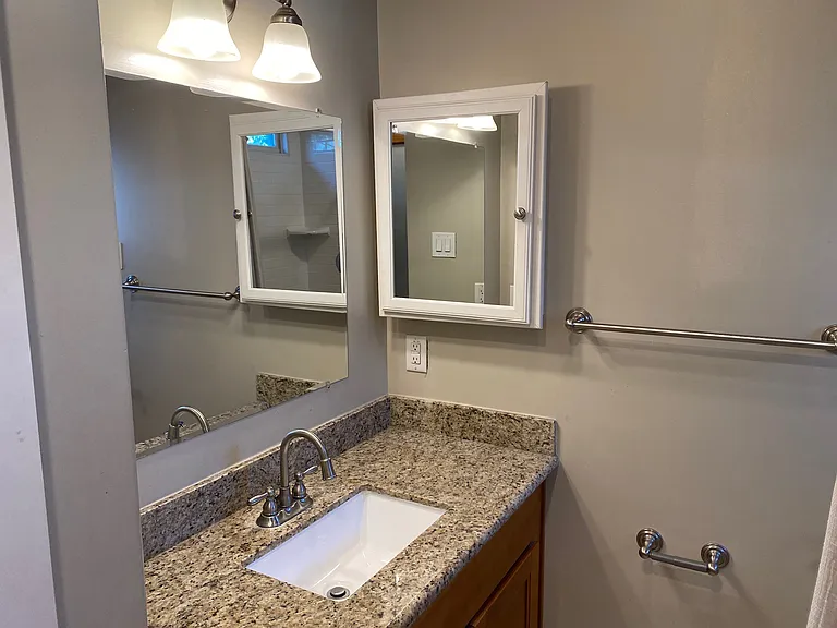 1230 Cortlandt St #7 — Photo 7