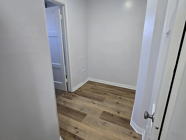 9008 Ramsgate Ave #9010 — Photo 11