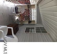 COVERED FRONT PORCH