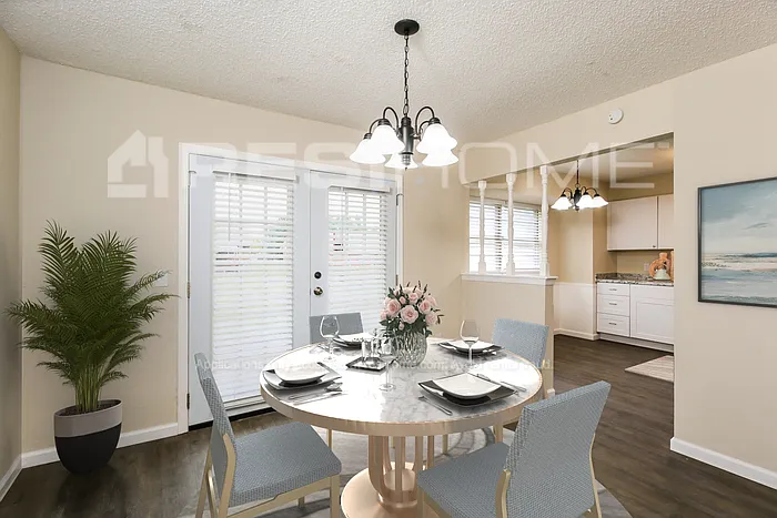 3 bed, 1.5 bath, 1082 sqft, $1,435 — Photo 4