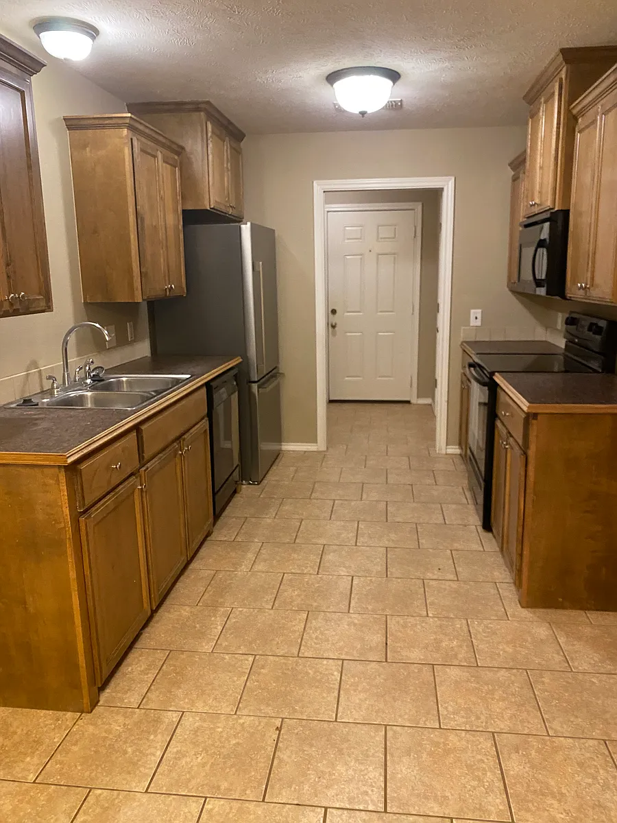 Building Photo - 9 Palomino Pl