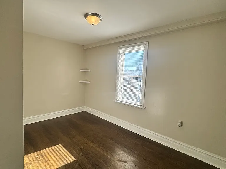 4916 W 29th St #2 — Photo 11