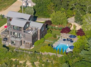 110 5th St N, Edgartown, MA 02539