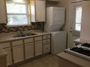 815 Grenshaw St, Houston, TX 77088