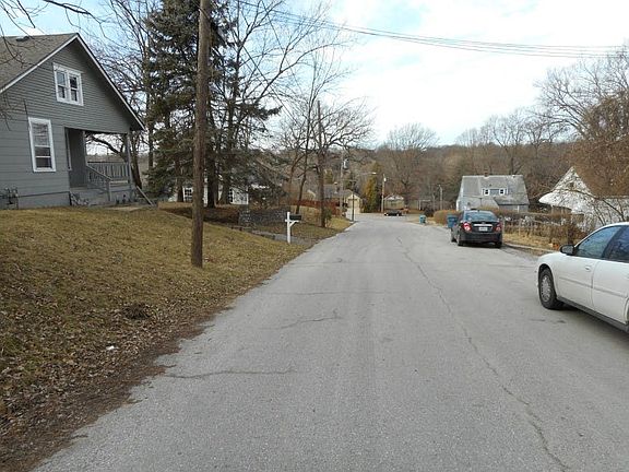 4th image of 11214 Felton St