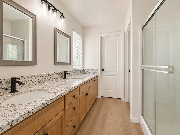 5701 Dainty Ct — Photo 9