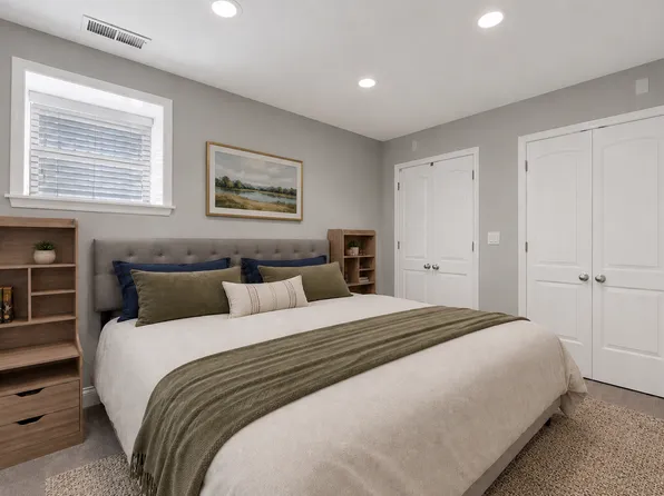728 W Addison St APT G, Chicago, IL 60613