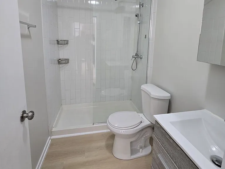 5051 N Kenmore Ave — Photo 59