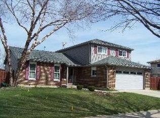 1030 Valley View Dr, Downers Grove, IL 60516