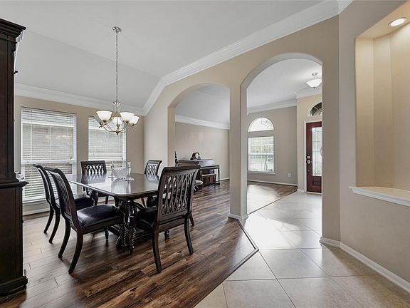 4th image of 9014 Kinnel Ln