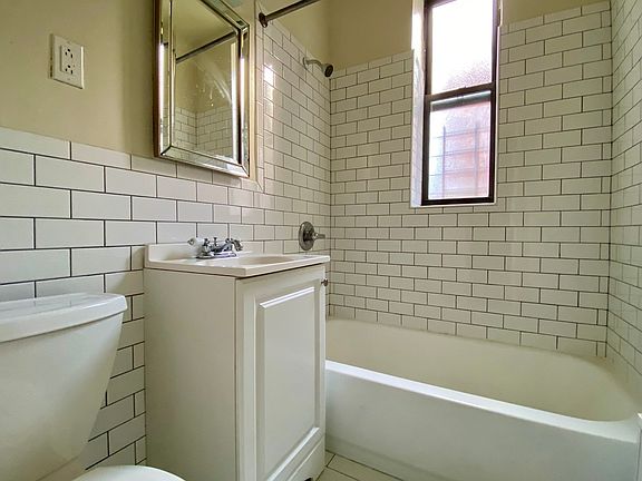 4th image of 69 W 118th St APT 2E