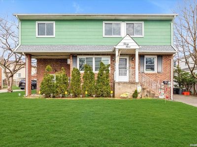 39 Butler Boulevard, Elmont, NY, 11003