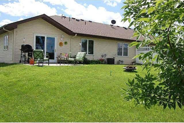 1st image of 303 W Thruen Street