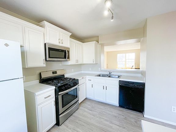 2nd image of 5692 W Glen Livet Ct