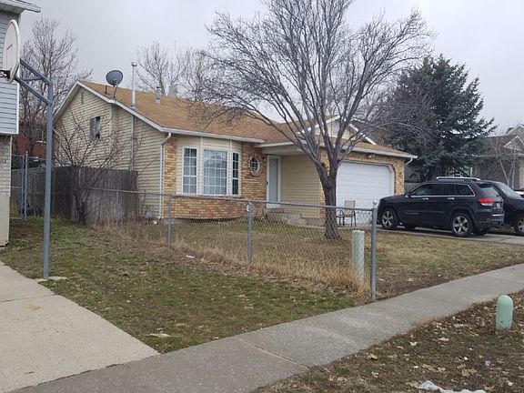 3rd image of 3693 W Christyann Dr
