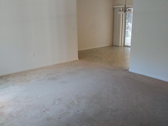 5th image of 9798 N Loretta Way