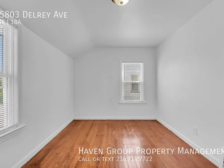 15803 Delrey Ave — Photo 14