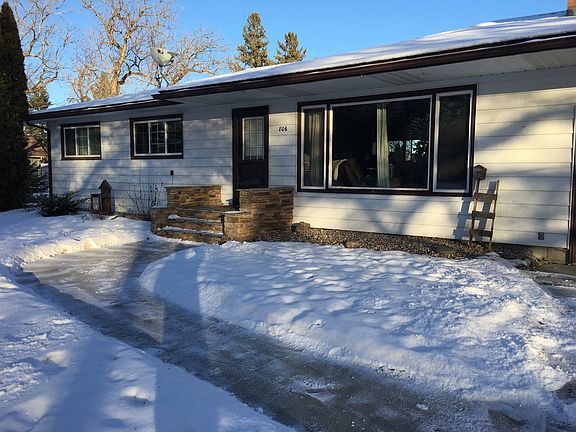 2nd image of 806 Parke Ave S