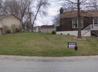 1403 N Old Mill Ct, Independence, MO 64056